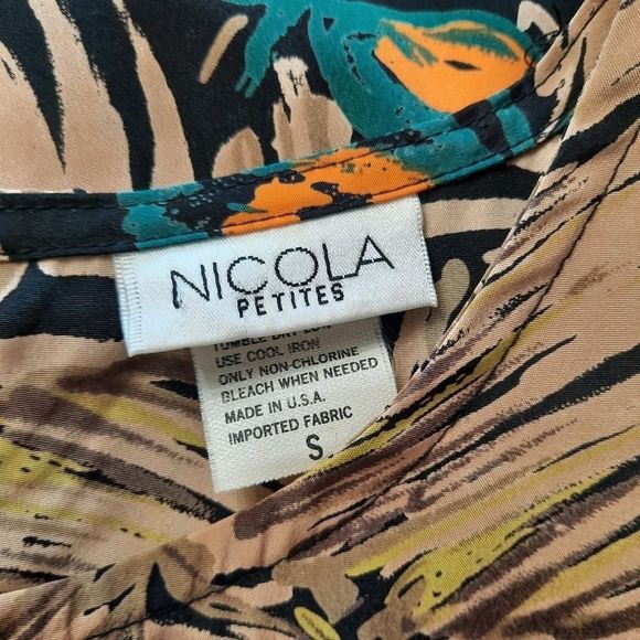 Vintage 90s Tropical Print Top Size Small Perfect for Layering - Picture 4 of 5